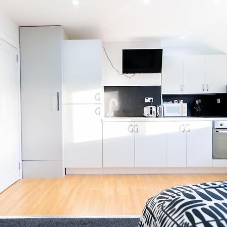 Stylish Studio In Moseley Village Бірмінгем Екстер'єр фото