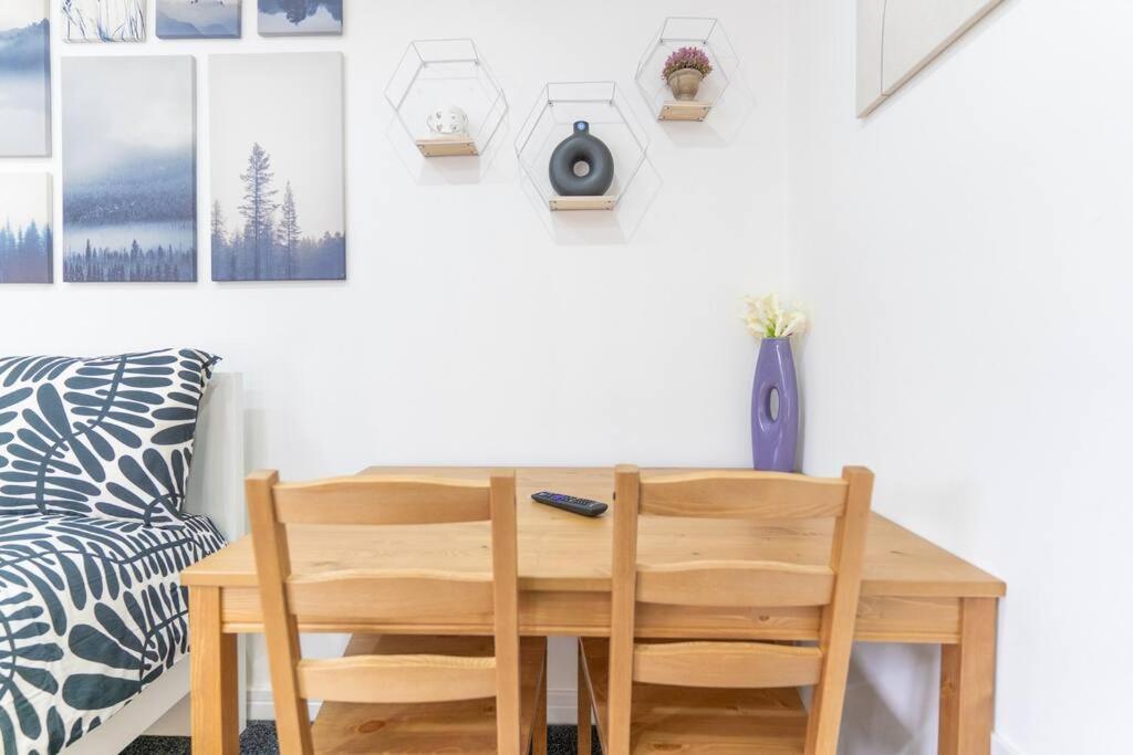 Stylish Studio In Moseley Village Бірмінгем Екстер'єр фото